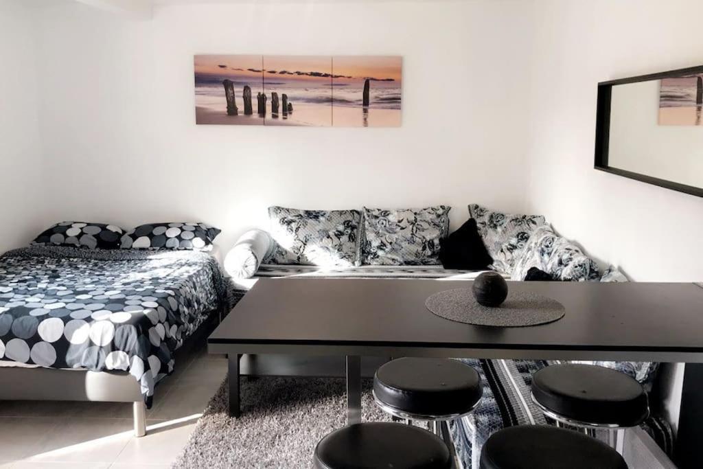 Studios Moderne Et Spacieux Morieres-les-Avignon Luaran gambar